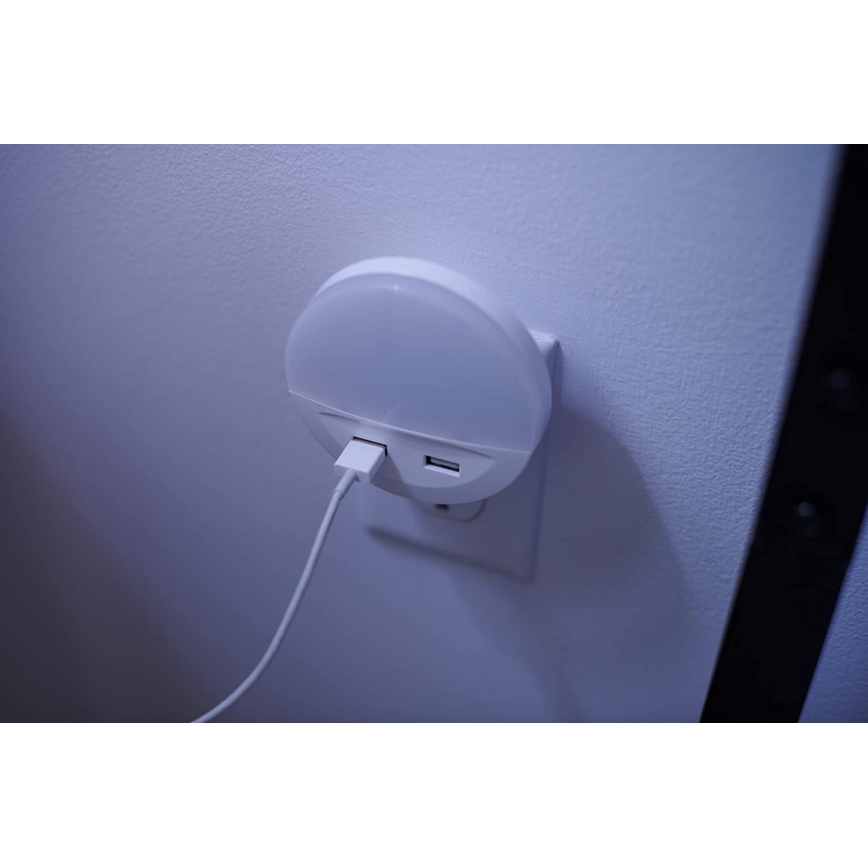 Ledvance - LED-natlampe til stikkontakt med sensor LUNETTA 2xUSB LED/13W/230V