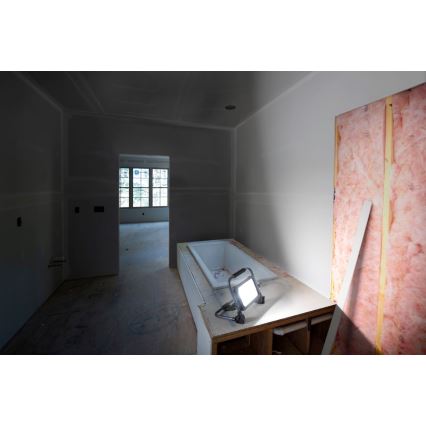 Ledvance - Udendørs LED projektør dæmpbar og genopladelig WORKLIGHT BATTERY LED/20W/5V 2200 mAh IP54