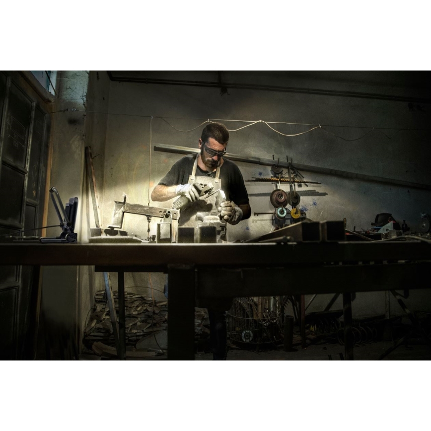 Ledvance - Udendørs LED projektør WORKLIGHT R-STAND LED/30W/230V 6500K IP54