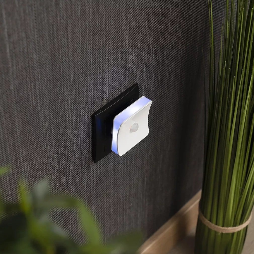 Ledvance - LED RGB Orienteringslys til stikkontakt med sensor LUNETTA LED/0,3W/230V
