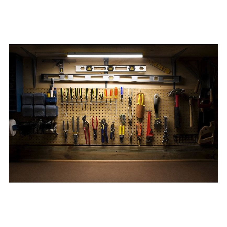 Ledvance - LED underskabslampe med sensor BATTEN LED/4W/230V 32 cm
