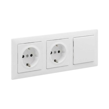 Legrand - Dobbelt SCHUKO-stikkontakt og 1-polet afbryder nr. 1 med ramme SUNO 250V, hvid