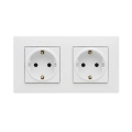 Legrand - Dobbelt SCHUKO-stikkontakt til bolig med ramme NILOE STEP 250V hvid