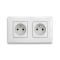 Legrand - Dobbelt stikkontakt til hjemmet med ramme NILOE 250V hvid
