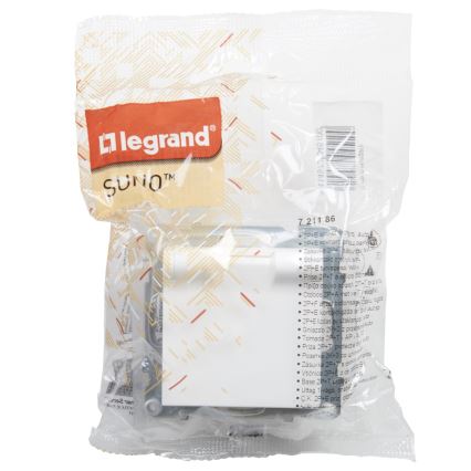 Legrand - Udendørs stikkontakt uden ramme 250V/16A NILOE STEP IP44 hvid