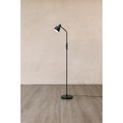 Markslöjd 108713 - Gulvlampe STORY 1xE14/40W/230V sort