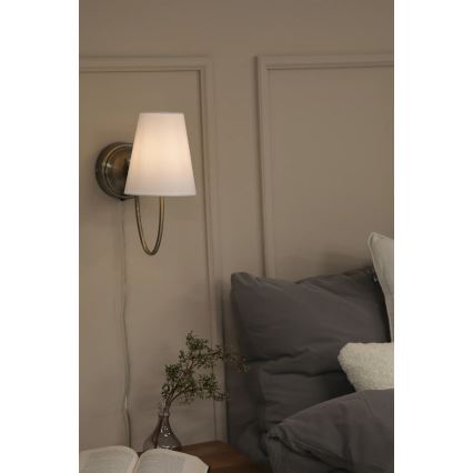 Markslöjd 108908 - Væglampe AMAR 1xE14/40W/230V hvid/messing