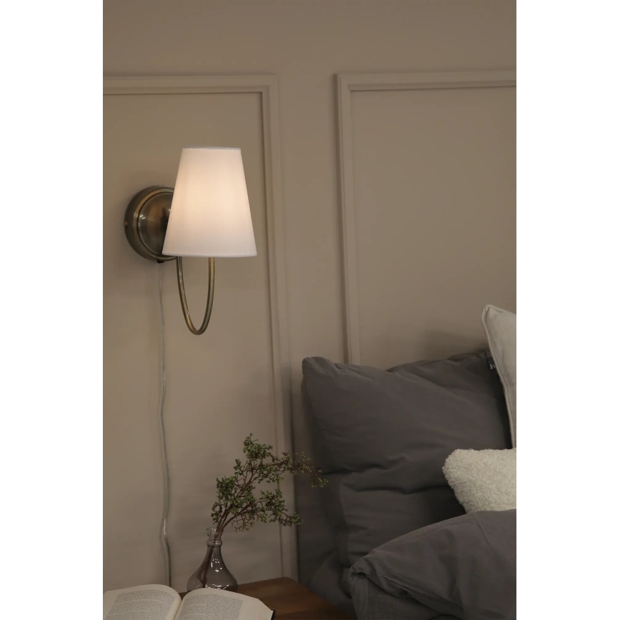 Markslöjd 108908 - Væglampe AMAR 1xE14/40W/230V hvid/messing