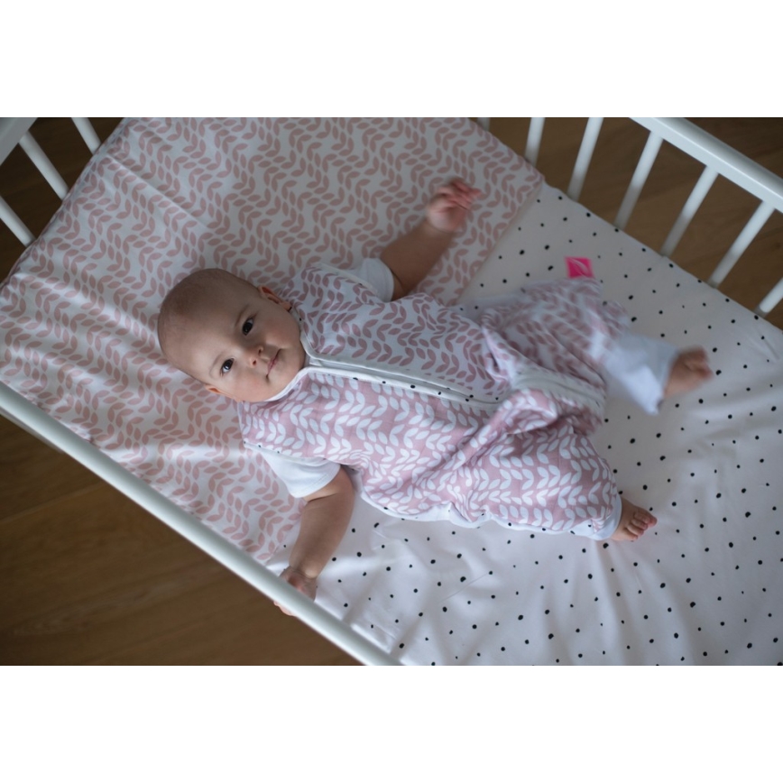 MOTHERHOOD - Kilepude 60x45 cm, 0-6 måneder lyserød