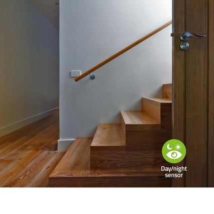 LED Vågelampe m. bevægelses- og skumringssensor LED/0,55W/230V hvid