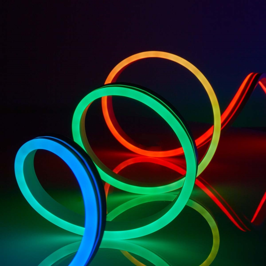 Udendørs LED lysbånd dæmpbart RGB-farver SmartLife 6 m LED/32W/230V Wi-Fi IP65 + fjernbetjening