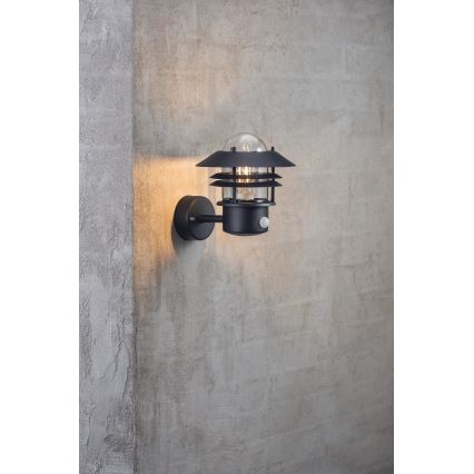 Nordlux - Udendørs væglampe med sensor BLOKHUS 1xE27/60W/230V IP54