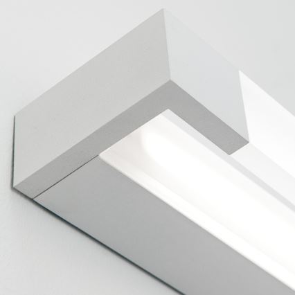 LED spejllampe til badeværelse MARILYN LED/21W/230V 57 cm IP44 hvid