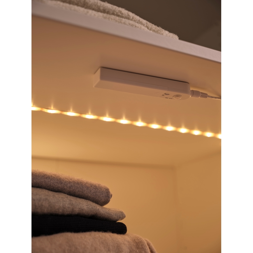 Osram - LED-bånd med bevægelsessensor FLEX 1m LED/2W/4xAA