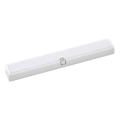Osram - LED dæmpbar underskabslampe med bevægelses- og skumringssensor LINEAR LED/3,8W/5V/3xAA 3000K 30 cm hvid