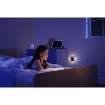 Osram - LED natlampe til stikkontakt med sensor og USB LUNETTA LED/12,5W/230V sort