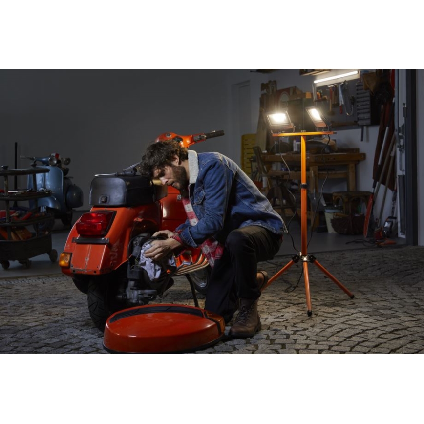 Osram - LED-reflektor med TRIPOD-stativ 2xLED/50W/230V IP65