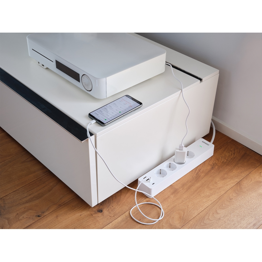 Osram - SMART+ forlængerledning med 4 stikkontakter (type F) + 2x USB-A + 2x USB-C, Wi-Fi