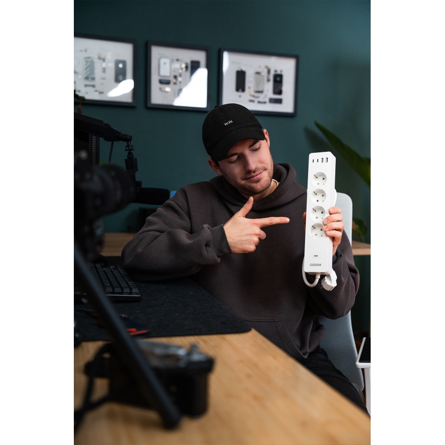 Osram - SMART+ forlængerledning med 4 stikkontakter (type F) + 2x USB-A + 2x USB-C, Wi-Fi