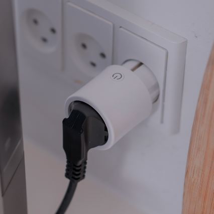 Osram - Smart stikdåse SMART+ MATTER SCHUKO 2300W/230V/10A Wi-Fi hvid