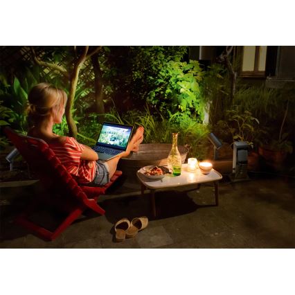 Osram - Smart udendørs strømstolpe med 2 x SCHUKO-stik og indbygget Wi-Fi-repeater, IP44