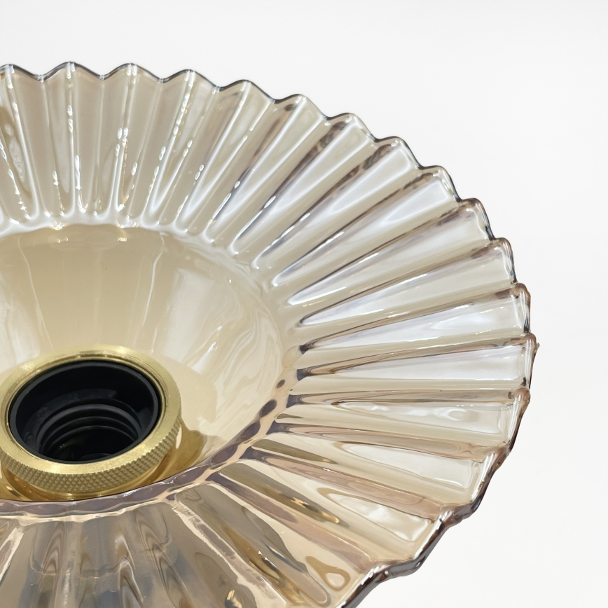 Overflademonteret loftlampe TRISH 1xE27/15W/230V guldfarvet/røget beige