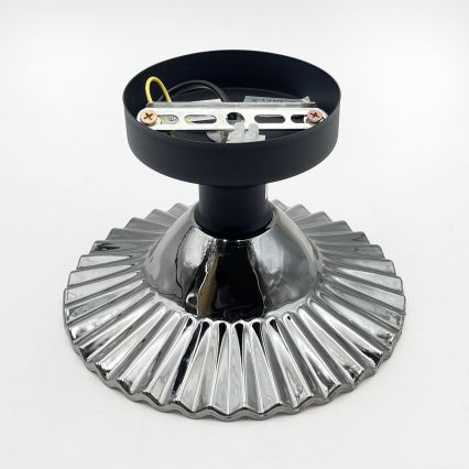 Overflademonteret loftlampe TRISH 1xE27/15W/230V sort/røget sort