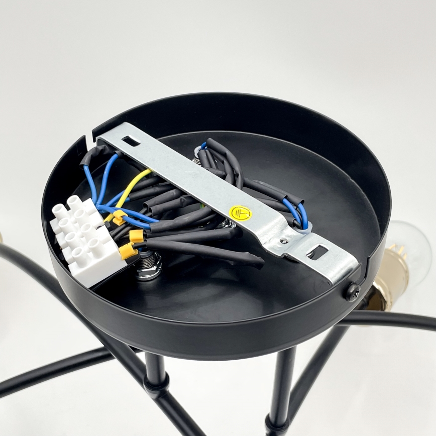 Påbygget lysekrone ANYA 6xE27/15W/230V sort/guld