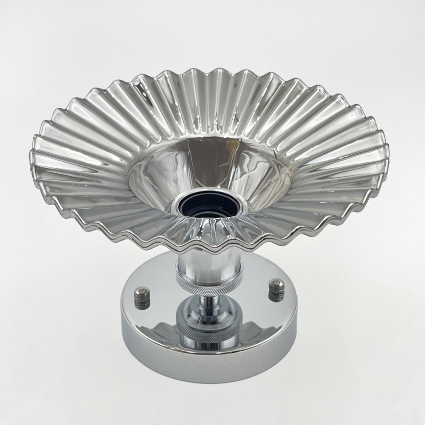 Påmonteret loftlampe TRISH 1xE27/15W/230V blank krom/røget sort