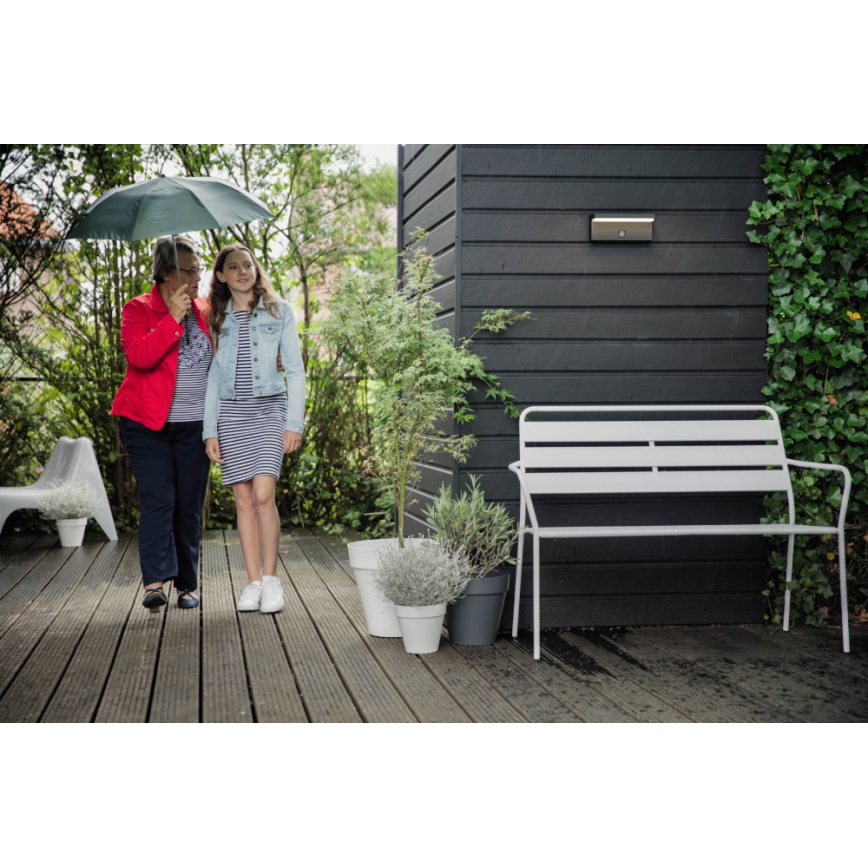 Philips - LED Udendørs væglampe med sensor 2xLED/4,5W/230V 2700K IP44