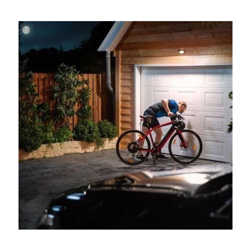 Philips - LED projektør med sensor DECOFLOOD LED/20W/230V IP65