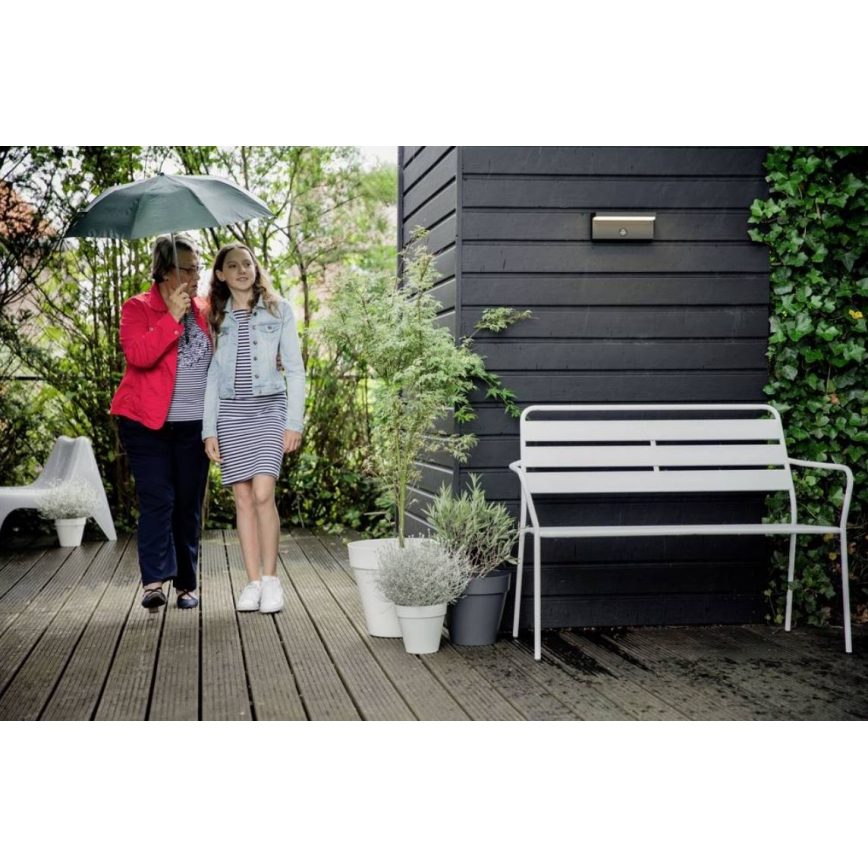 Philips - LED Udendørs væglampe med sensor BUSTAN LED/3,8W/230V 2700K IP44