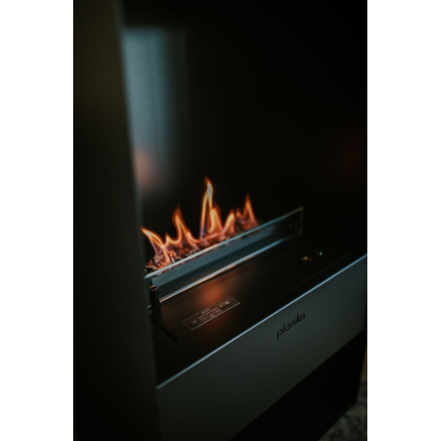 Planika - Biopejs med fjernbetjening 83,5x48 cm 2,5kW/230V sort