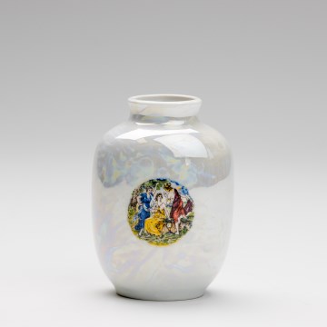 Porcelæn vase 12,5x9 cm perleagtig hvid mønster