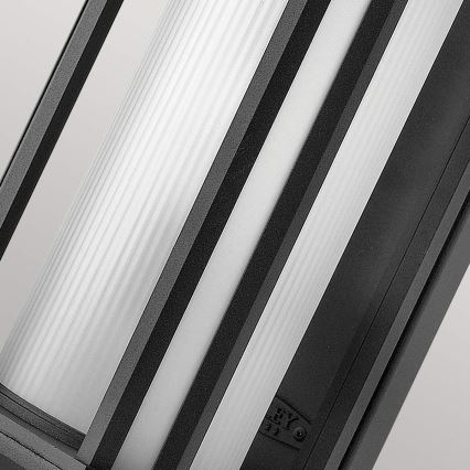 Quintiesse - Udendørs væglampe CASTELLE M 1xE27/60W/230V IP44 sort