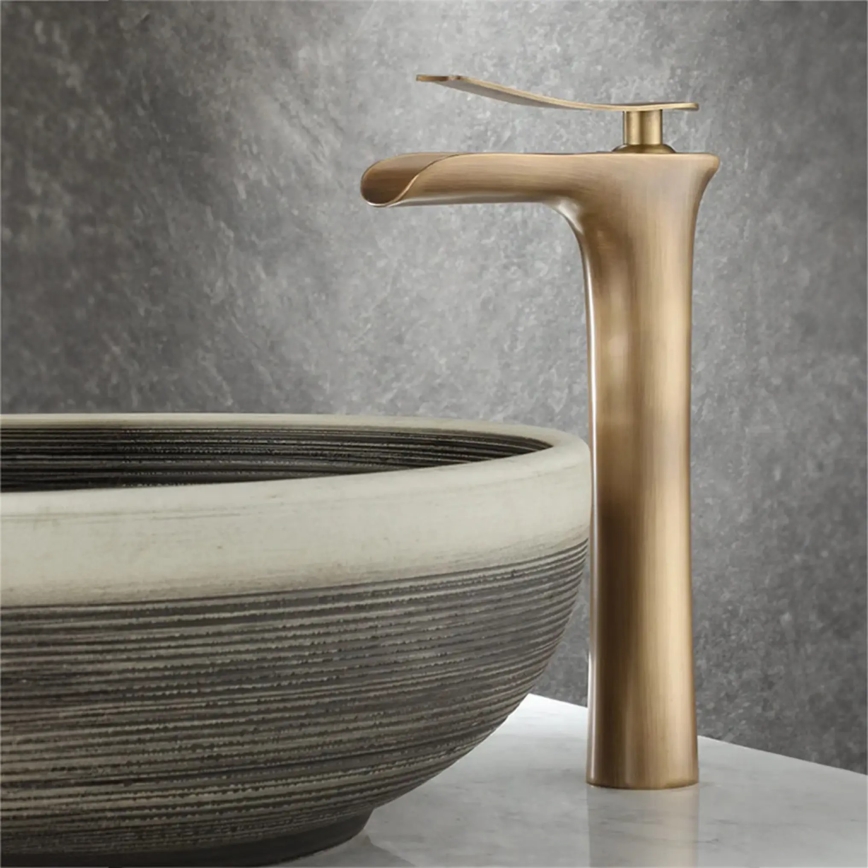 REA-B8120 - Håndvaskarmatur LAGUNA 30 cm i børstet guld