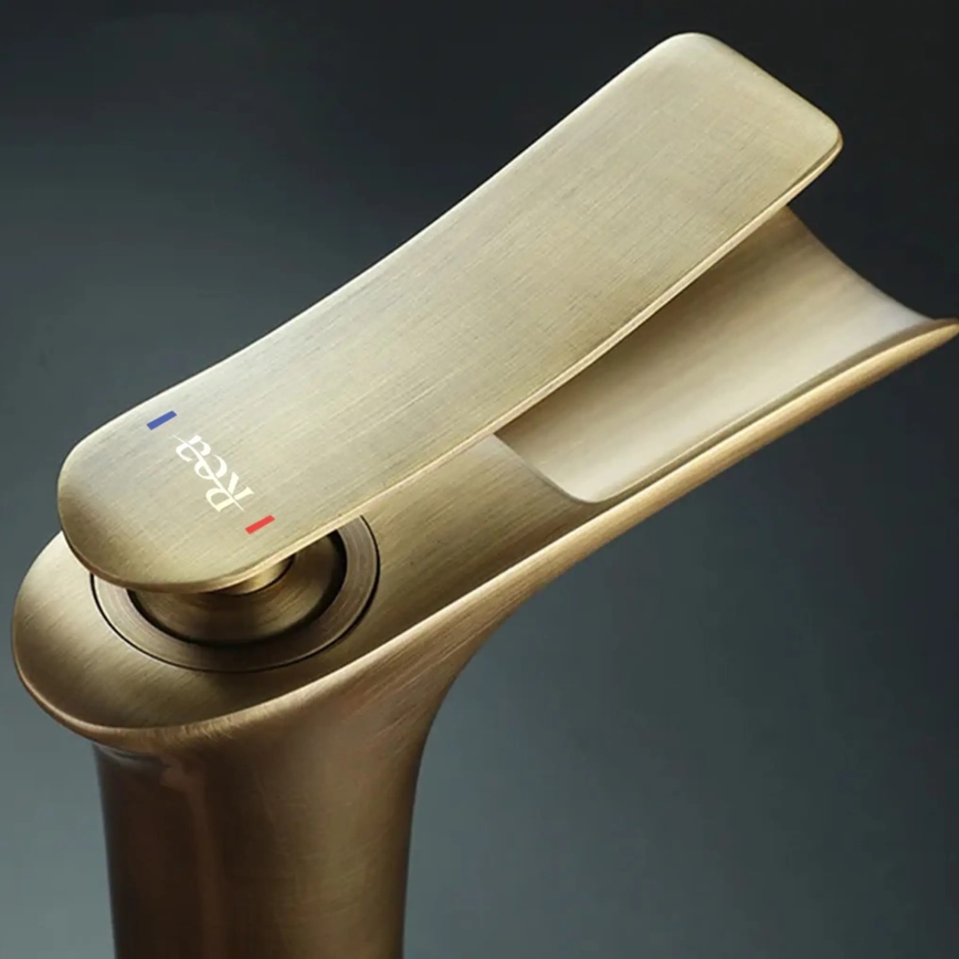 REA-B8120 - Håndvaskarmatur LAGUNA 30 cm i børstet guld