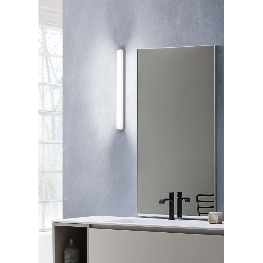 Redo 01-2331 - LED-belyst badeværelsesspejl TASK LED/24W/230V 120 cm CRI 90 IP44 blank krom