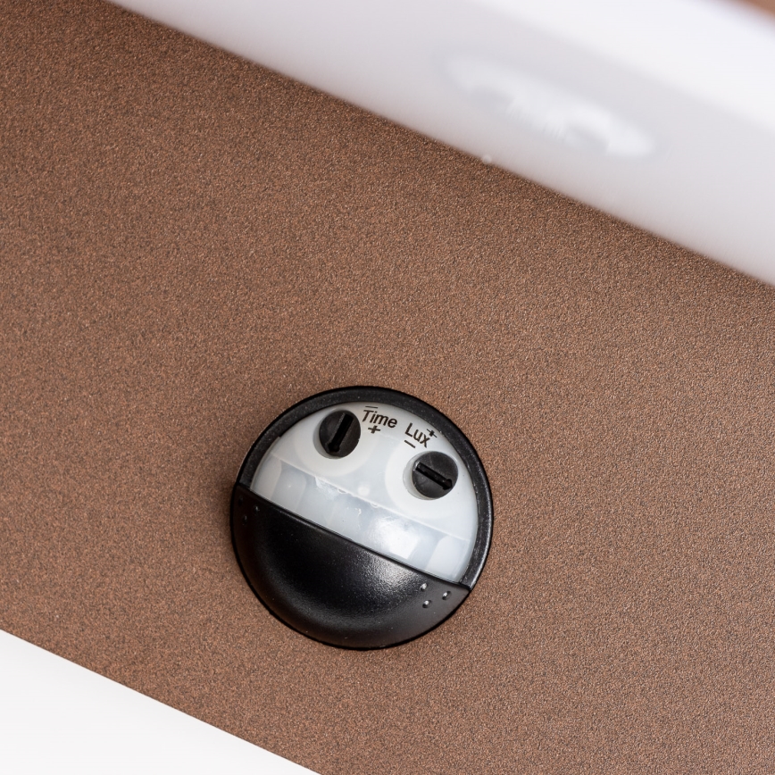 Redo 90588 - LED Udendørs væglampe med sensor FLIP LED/20W/230V CRI 90 3000K IP54 brun