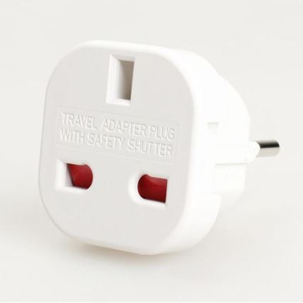 Rejseadapter fra UK til EU-stikdåse