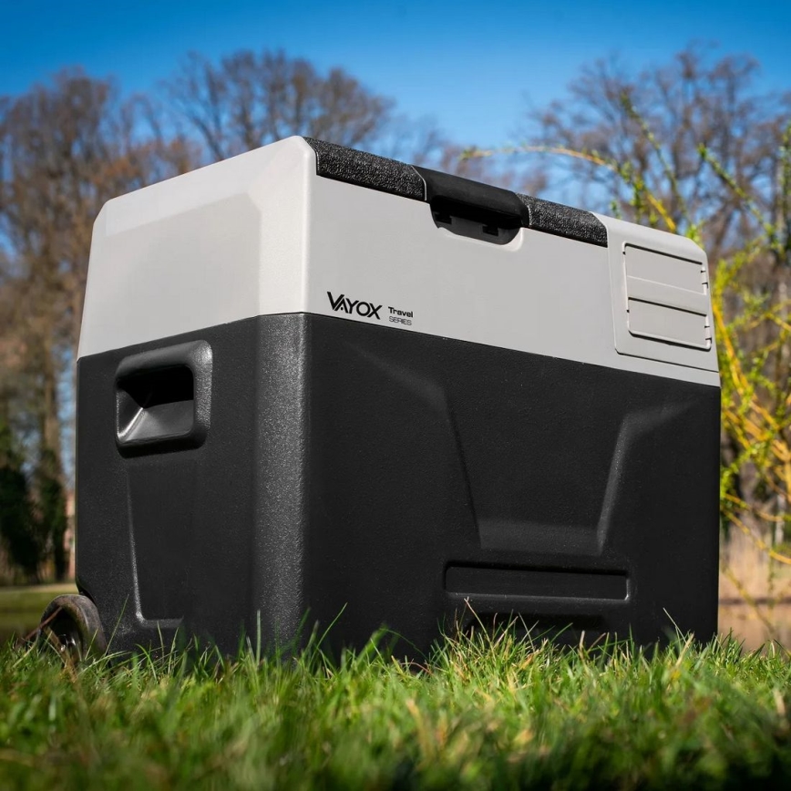 Rejsekøleskab med LCD-display 40 l 230V/12V/24V sort
