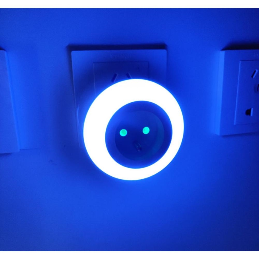 LED navigationslampe med skumringssensor og stik LED/0,6W/230V
