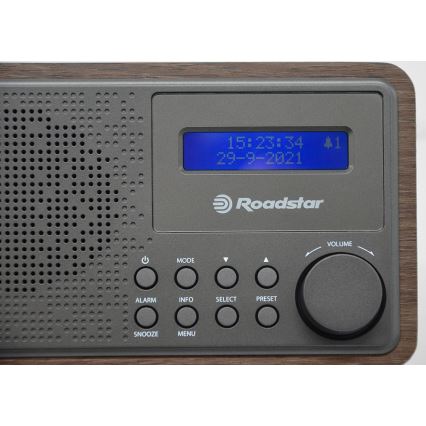 Roadstar HRA-700D+/WD - Radio med DAB+, FM og vækkeur 16W/230V/4xAA