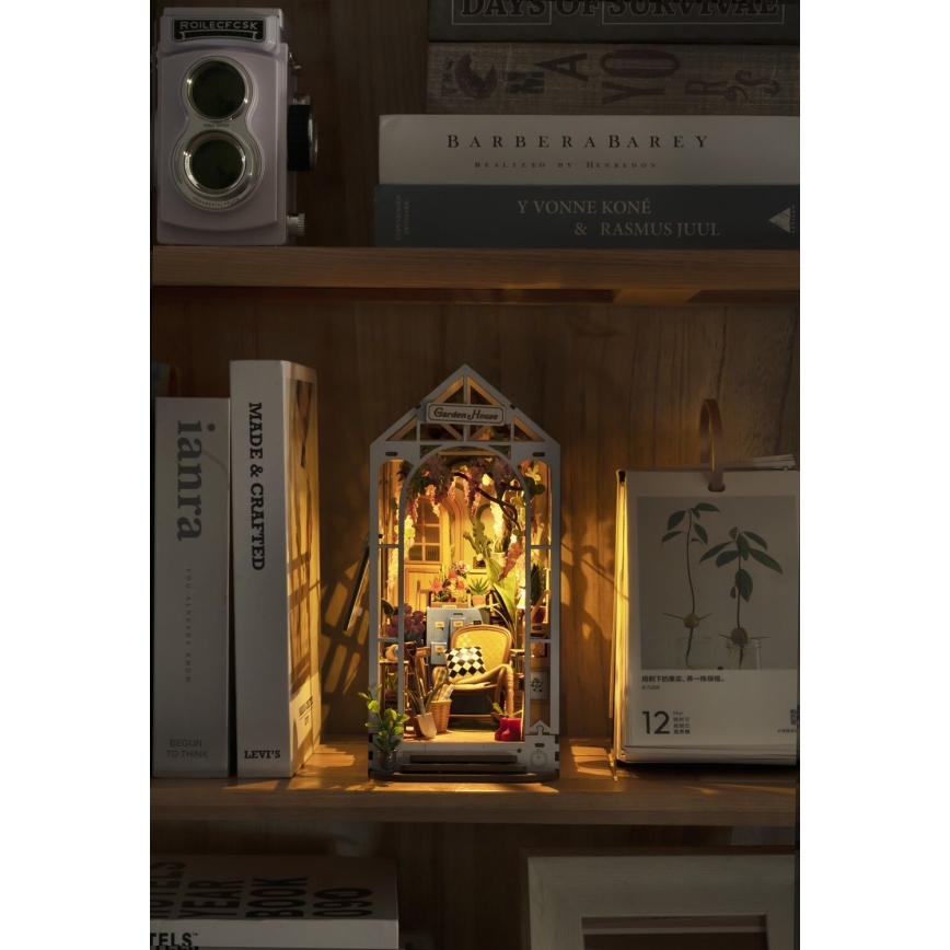 RoboTime - LED Bogstøtte havehus 3D puzzle 2xAAA