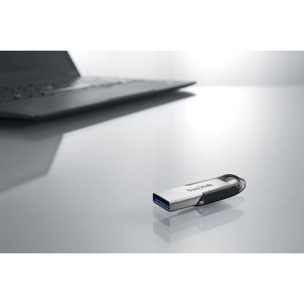 SanDisk - USB-nøgle metal Ultra Flair USB 3.0 128GB