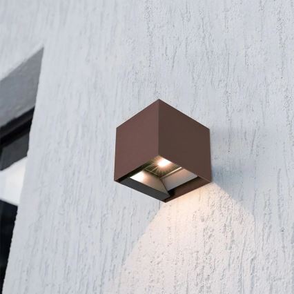 LED solcelledrevet væglampe med sensor LED/9W/3,7V 3000/4000/5000K IP65 2600 mAh brun