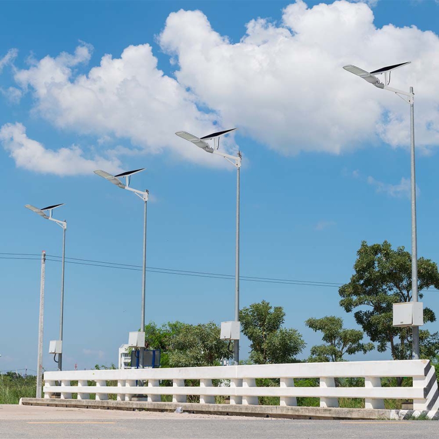 Soldrevet LED gadelampe dæmpbar SAMSUNG CHIP LED/50W/6,4V 6000K IP65 30000 mAh + fjernbetjening