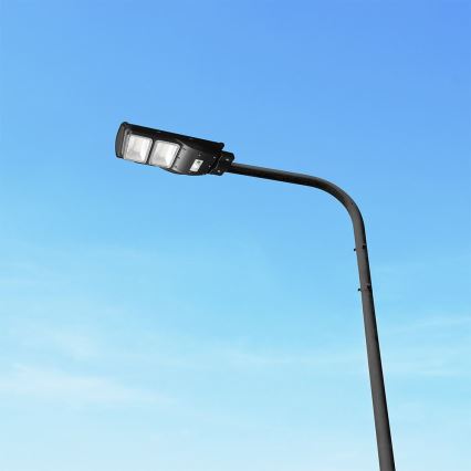 Soldrevet LED gadelampe m. bevægelses- og skumringssensor dæmpbar LED/8W/3,2V 6000K IP65 9000 mAh sort + fjernbetjening