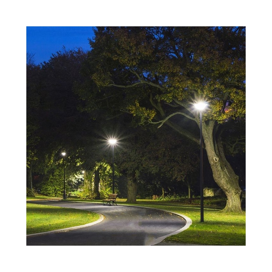 Soldrevet LED gadelampe med sensor LED/10W/3,2V IP65 4000K 15000 mAh + fjernbetjening