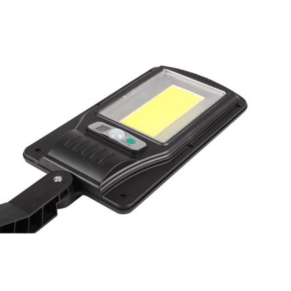 Soldrevet LED gadelampe med sensor LED/2,5W/5V IP44 + fjernbetjening